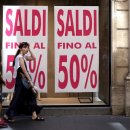 Italy Falls Back Into Recession, Raising Concern for Eurozone Economy-NYT 8/8 : 이태리 2008년 금융위기 이후 3번쩨 경기침체 진입 배경과 EU 경제영향 이미지