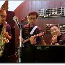 카페 연주 이미지