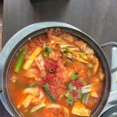 엄마와까치집두개 이미지