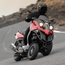 네바퀴자동차 이미지