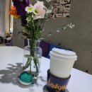 행복이 피어나는 카페 이미지