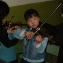 몽골 밝은미래학교 어린이들의 레슨 모습 이미지