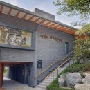 숲속도서관 앞 화장실(배봉산) 이미지
