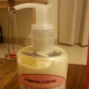 샤워하는운동화 이미지