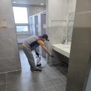 야구장 야외화장실 이미지