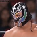 사람들이 잘 모르는 WWE 레슬러 레이 미스테리오 마스크 벗은 모습 gif 이미지