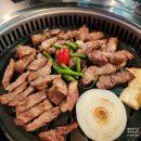 이젠이베리코 | 나혜석거리 인계동 구워주는 고기집 2차까지 가능한 고기에 꼬치다