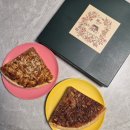 호두와파이 | 홍천 예쁜카페 로즈 수제파이 맛집 택배 애플파이 호두파이 반반 후기