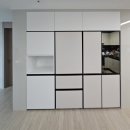 청라호수공원 한신더휴 정문 앞 | 인천 청라청라호수공원한신더휴[오브제 4도어 + 3도어 냉장고, 키큰장 철거 후 라인맞춤 시공 후기]