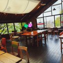 카페웜앤코지 | 행주산성 카페 | 더츠커피팩토리 1,2층 숲속뷰 베이커리 가족단위 대형카페 (주차장, 테라스, 단체예약...