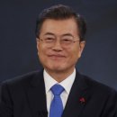 Trump deserves credit for Korea talks, says President Moon 이미지