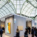 스마트폰으로 통하는 디지털세상 이미지