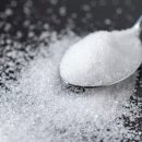 설탕을 너무 많이 먹으면 몸에 어떤 일이 일어나는가? 이미지