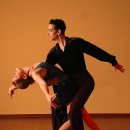 강신영의 쉘 위 댄스(41) 아르헨티나 사창가서 유래..파트너 밀착이 심한 춤 이미지