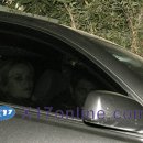 "제이크 질렌할&리즈 위더스푼" 커플 제이크 부모님 집을 떠나는 (11.4) 이미지