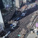 조선일보: 탄핵 찬반집회 인원 비교 사진 이미지