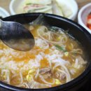 멸치가살아있는국수 이미지