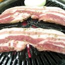 꿀꿀이통돼지왕소금구이 이미지