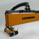 LIBBHERR Reach Stacker 이미지