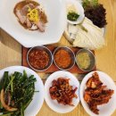 홈플러스(주)신도림점 | 신도림 맛집 칼국수 삼백가 보쌈 세트 진짜 부드럽고 국물까지 완벽했던 후기