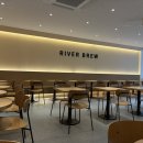 잠시 쉬기 좋은 여의나루 리버브루(River Brew) 카페! 라떼 맛집 후기!