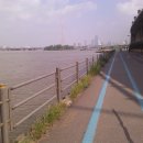 한강둔치길 이미지