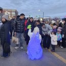 124 | 2025 124 Street All Is Bright 실제 방문 후기