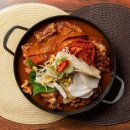 묵은지 감자탕 이미지