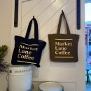 호주 멜버른 3대 커피 마켓 레인 커피(Market Lane Coffee) 후기 | 매장, 메뉴, 원두, 굿즈, 에코백