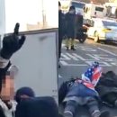 "백골단 아닌 등골단" "노인만 차도에"… 누리꾼 비웃음 이미지