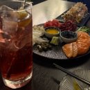 달빛연어육회 | 은은한 이수역 술집의 달빛, 주월 이수역점