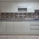 주공4단지 경로당 | 충주 도배 시공 후기｜주공4단지 소폭합지 + 주방 하부장 필름 수작업