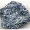 ﻿﻿광물학 6: 화성암 및 규산염 광물 6.4: 규산염 광물 6.4.8: 암피볼레스 각성석 Amphiboles 이미지