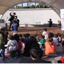 거리로 나온 예술 이미지