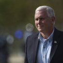 Vice President Mike Pence leaves Colts game over anthem 'disrespect' by Frank Schwab,Shutdown Corner 이미지