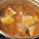 고랭지만두마을 | 얼큰이찌개마을 모란점 김치명인의 칼칼한 찌개 맛집