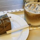 도서관에 온(on) 유튜버 이미지