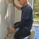 씨유 광주태전타운점 | 1200*600각 거실 튀어나온 벽 타일 여러장 교체 않고 보수로 해결