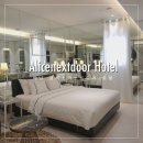 앨리스 넥스트 도어 이미지