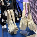 트라이랜드빌딩 | 명동 무신사 스탠다드 | 잔스포츠 백팩 팝업