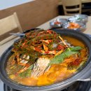 [종합운동장맛집] 파김치가 올라간 파지 감자탕이 특별했던 곳에서 종합운동장회식을 즐겨보세요.