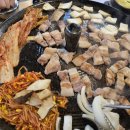 깡쓰리왕솥뚜껑김치삼겹살