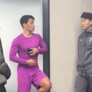 경기 종료 후 만난 손흥민 황희찬 양민혁.gif 이미지