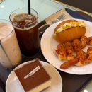 프라미스온 | 강남 테라스 카페 24시간 운영하는 주차가능 카페프라미스