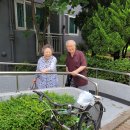 박중석 목사님과 사모님 이미지