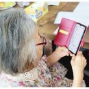 평생학습관 강좌로 어르신 스마트폰 활용법 이미지