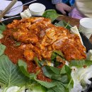철판 위에서 지글지글! 풍성한 토핑으로 즐기는 닭갈비 맛집 5 이미지
