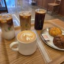 무자스콘 | [목동카페] 라떼 맛집 '무자커피' 목동점: 겉바속촉 무화과 스콘에 시원한 아이스 라떼 한 잔의 여유