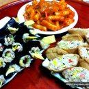 주말 가족이 함께먹는 김,떡,유/ 김밥 떡볶이 유부초밥 이미지