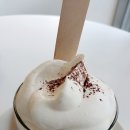 엄브로앤커피x레옹과마카롱